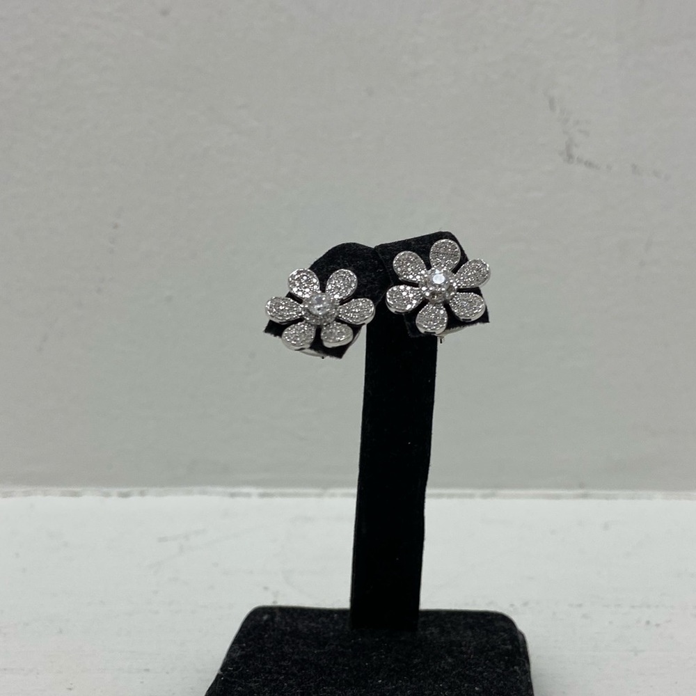 Silver Flower Earrings